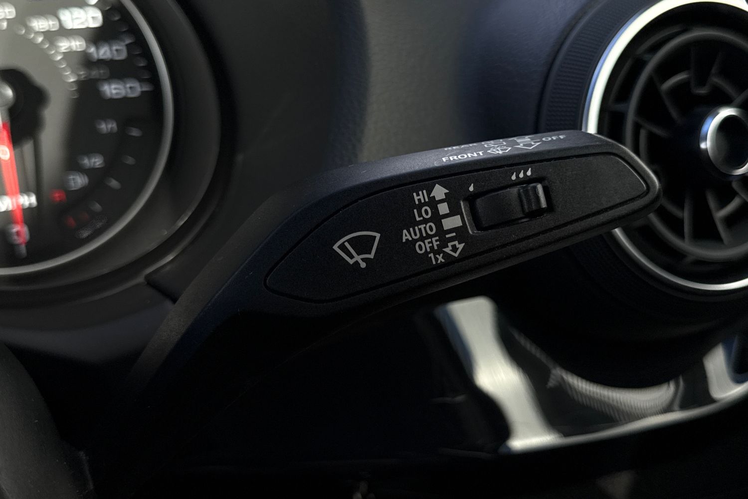 Used Audi Q2 2020 for sale - 76368719: Photo 38