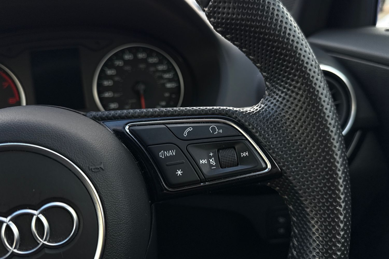 Used Audi Q2 2020 for sale - 76368719: Photo 59