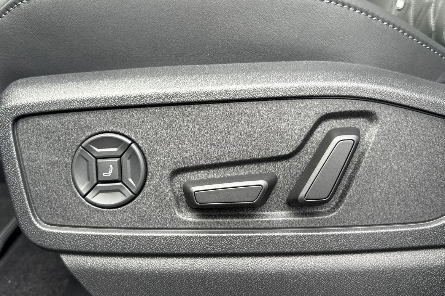 Used Audi SQ5 2025 for sale - 76250631: Photo 46