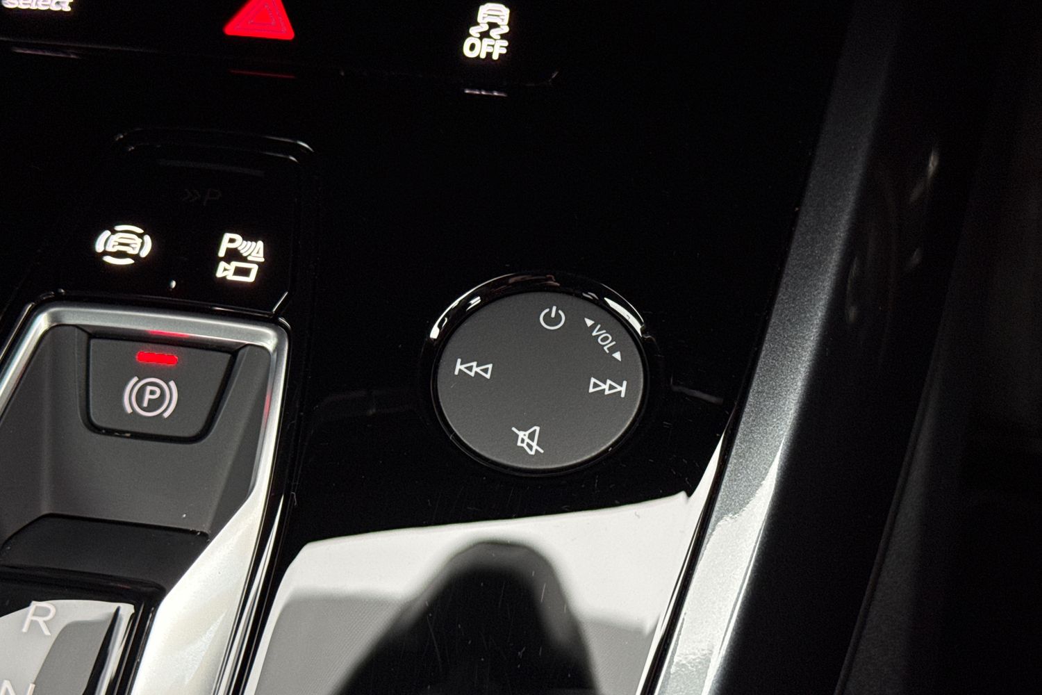 Used Audi Q4 e-tron 2025 for sale - 77383230: Photo 46