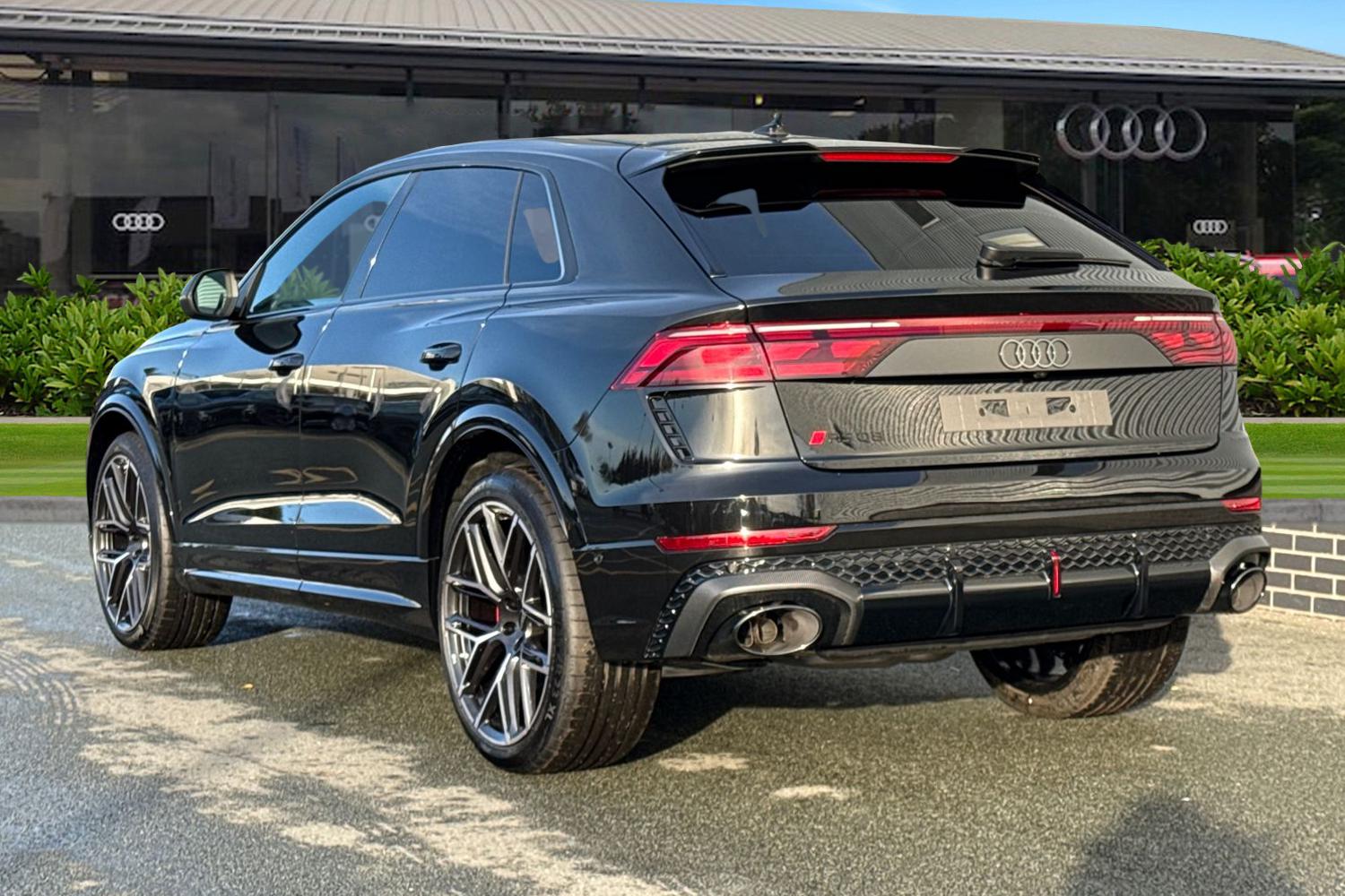 Used Audi RS Q8 2025 for sale - 76520000: Photo 2