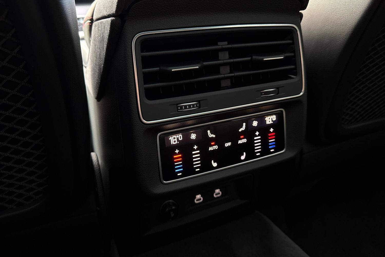 Used Audi RS Q8 2025 for sale - 76520000: Photo 34