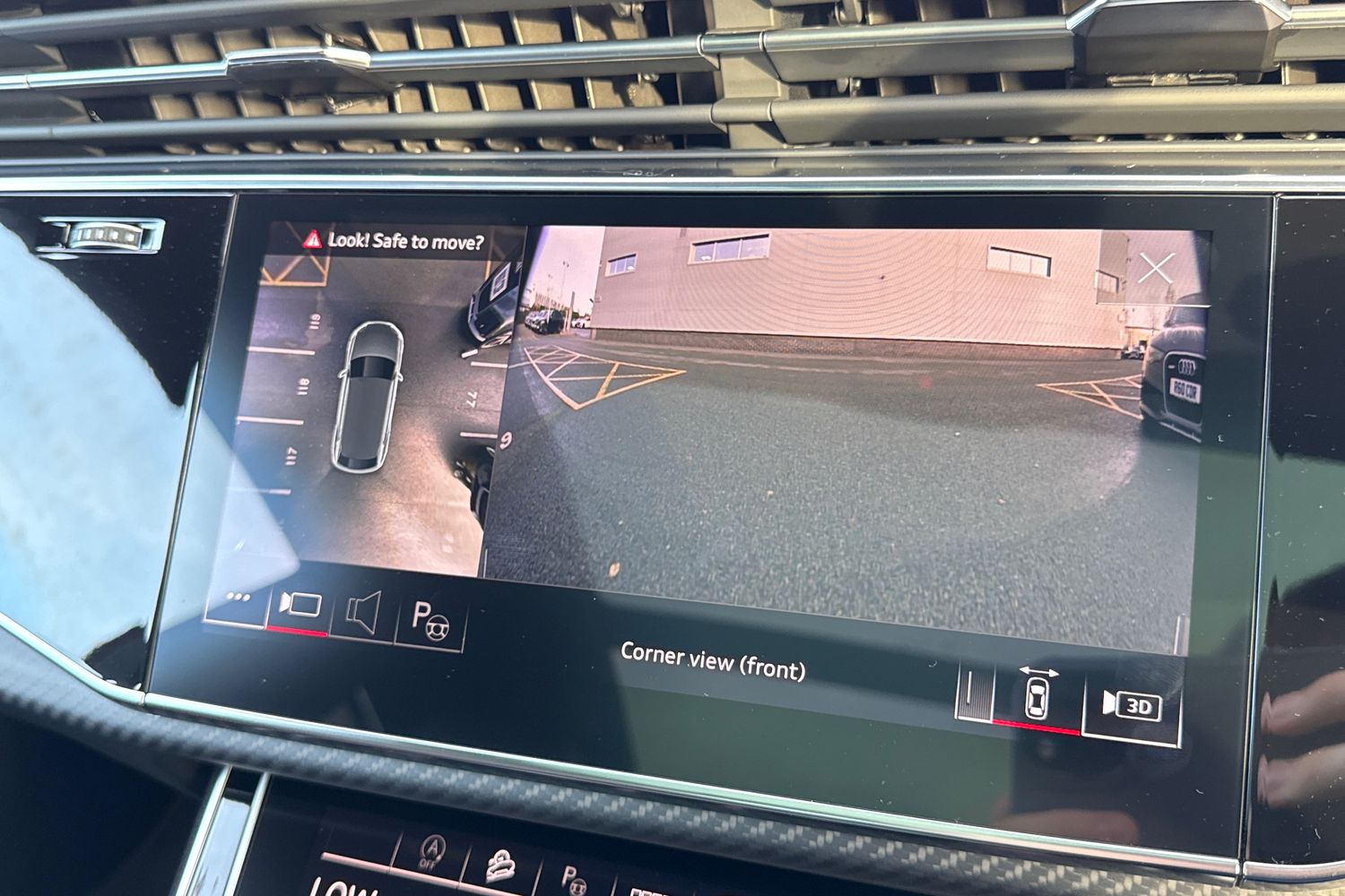 Used Audi RS Q8 2025 for sale - 76520000: Photo 56