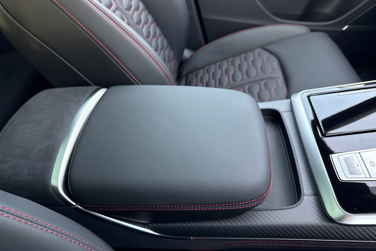 Used Audi RS Q8 2025 for sale - 76520000: Photo 59