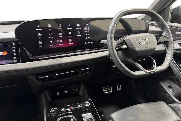 Used Audi Q6 e-tron 2025 for sale - 76232545: Photo 2