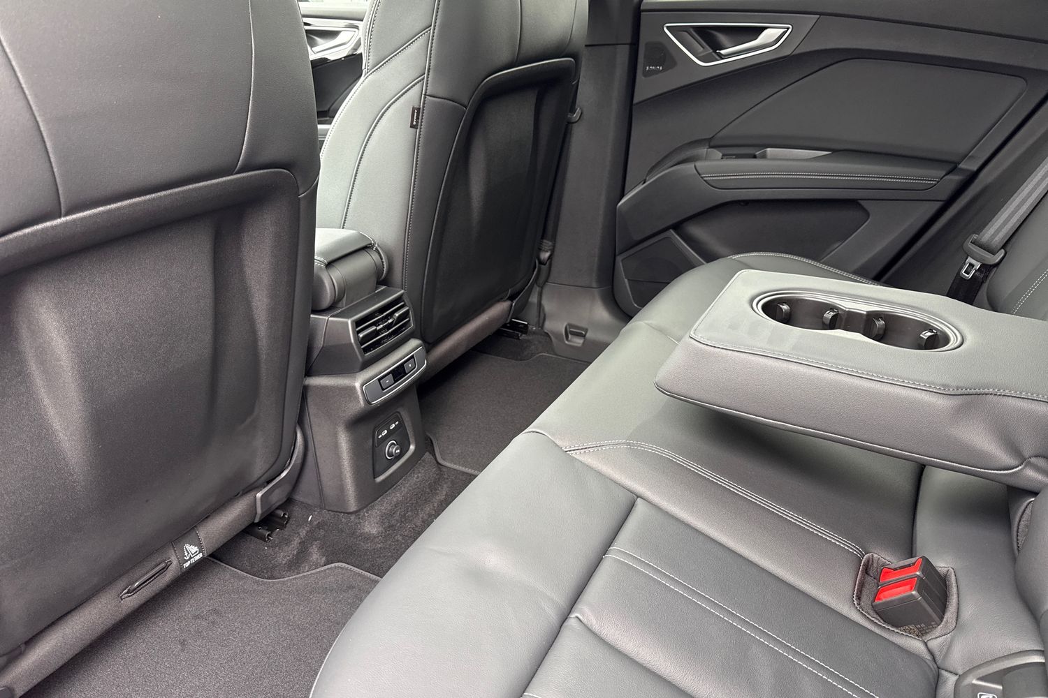 Used Audi Q4 e-tron 2026 for sale - 77128794: Photo 57