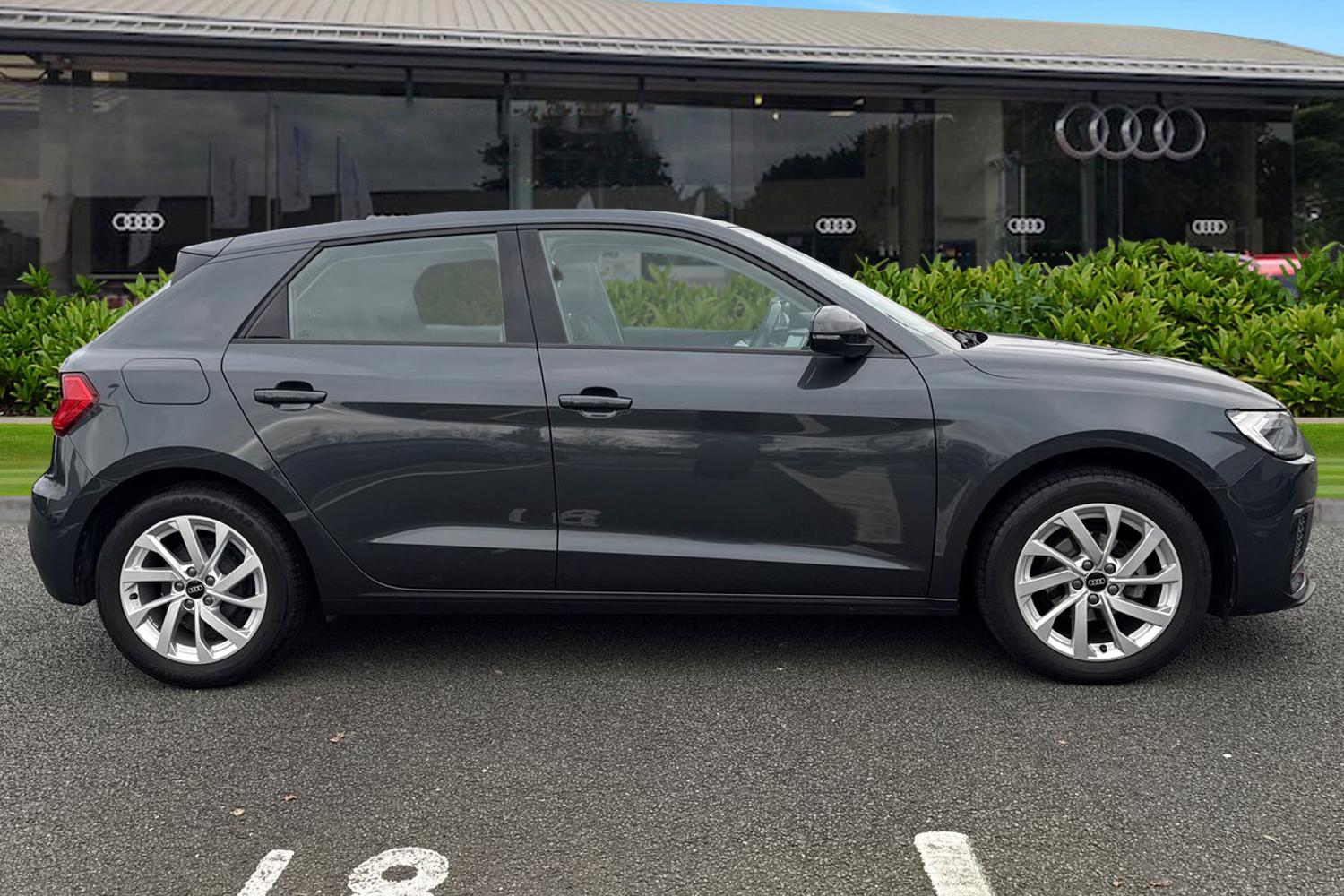 Used Audi A1 2023 for sale - 77076817: Photo 3