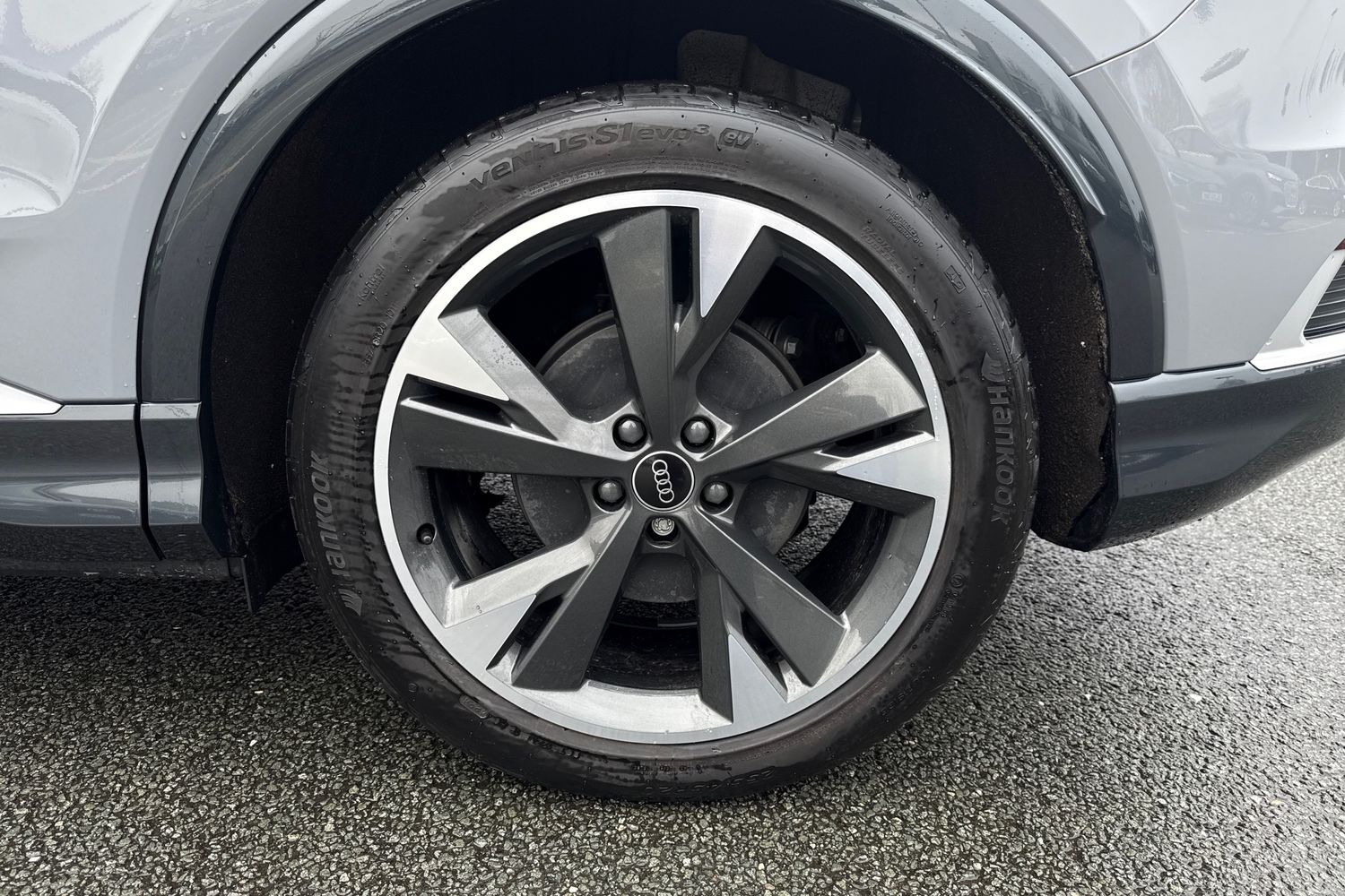 Used Audi Q4 e-tron 2024 for sale - 77355421: Photo 12