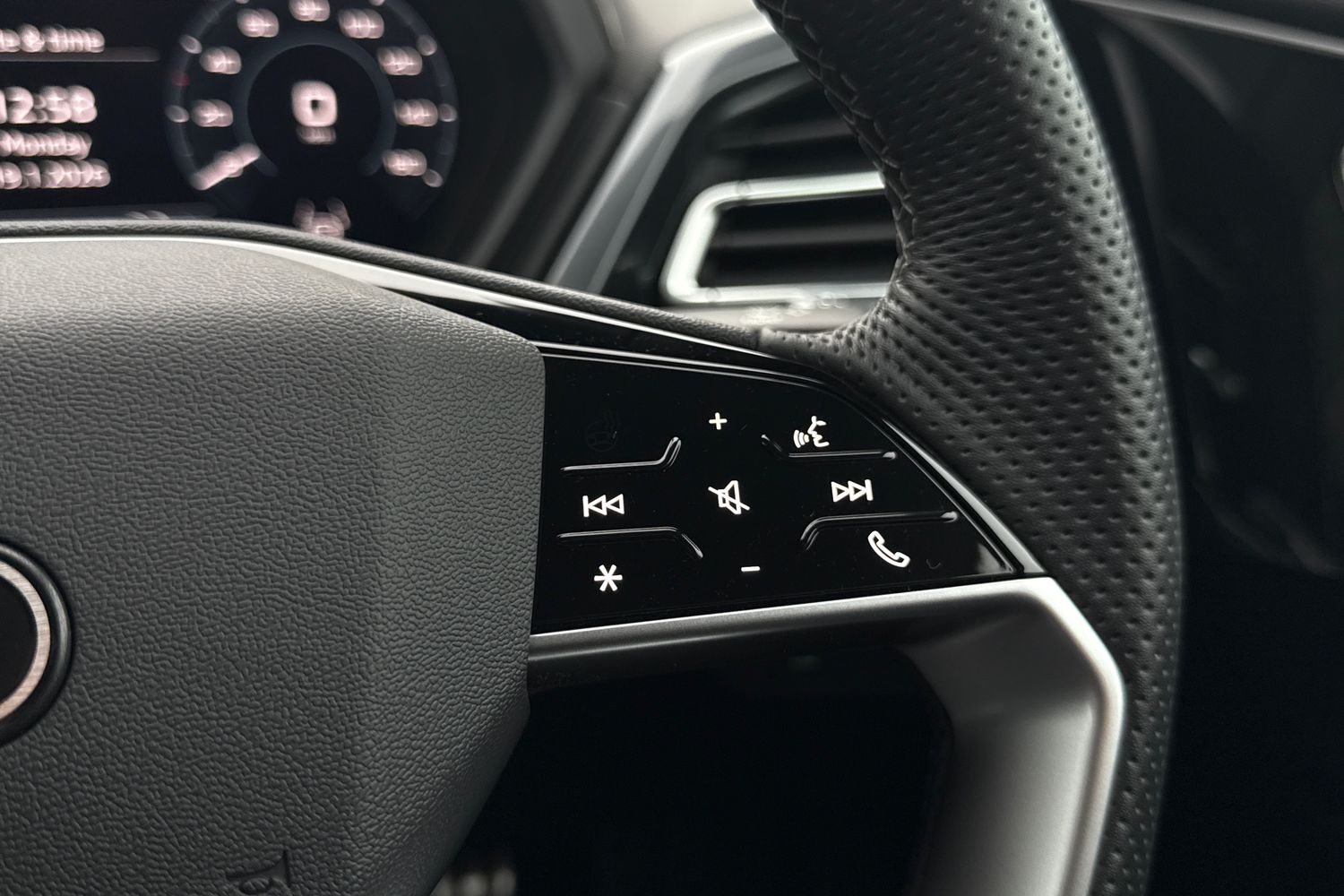 Used Audi Q4 e-tron 2024 for sale - 77355421: Photo 58