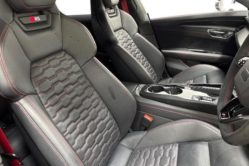 Used Audi RS e-tron GT 2024 for sale - 76718479: Photo 11