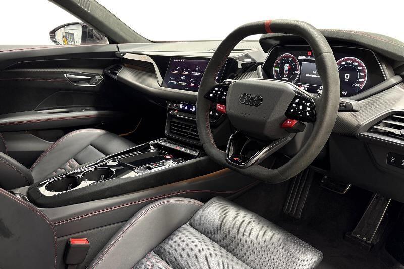 Used Audi RS e-tron GT 2024 for sale - 76718479: Photo 7