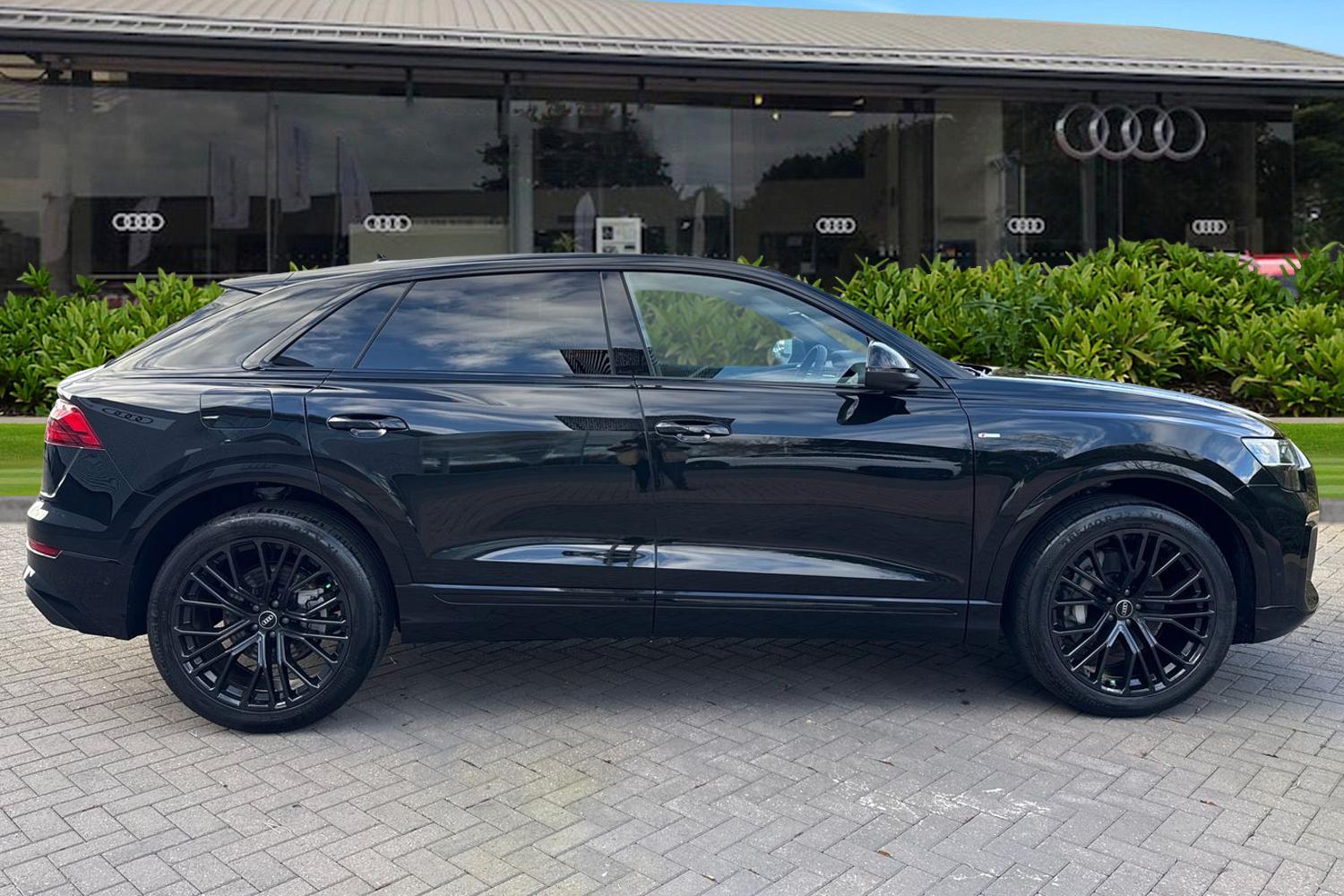 Used Audi Q8 2025 for sale - 77048506: Photo 3