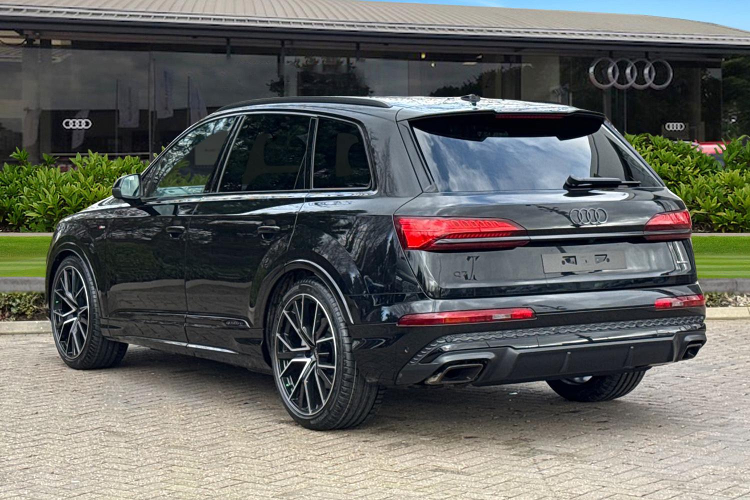 Used Audi Q7 2026 for sale - 77642053: Photo 2