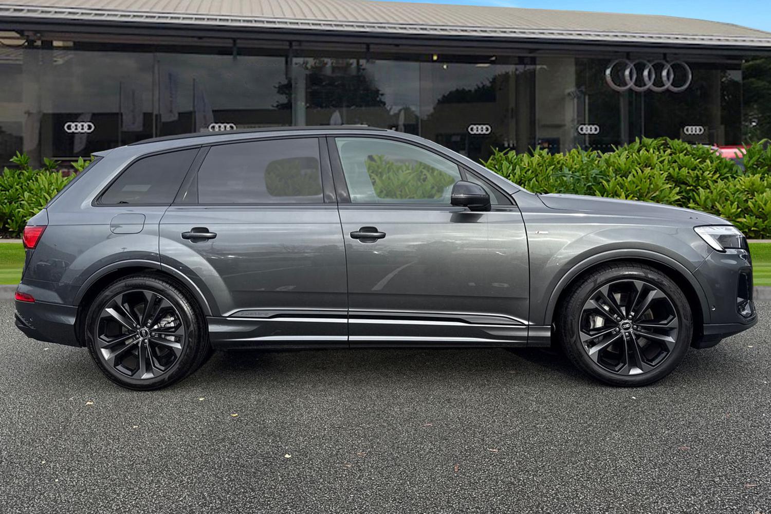 Used Audi Q7 2025 for sale - 77382886: Photo 3