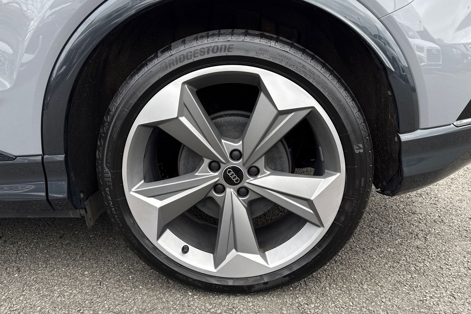 Used Audi Q4 e-tron 2024 for sale - 76460943: Photo 12