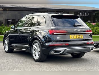 Used Audi Q7 2024 for sale - 79779371: Photo