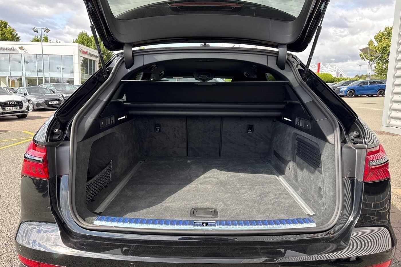 Used Audi S6 Avant 2025 for sale - 76697686: Photo 7