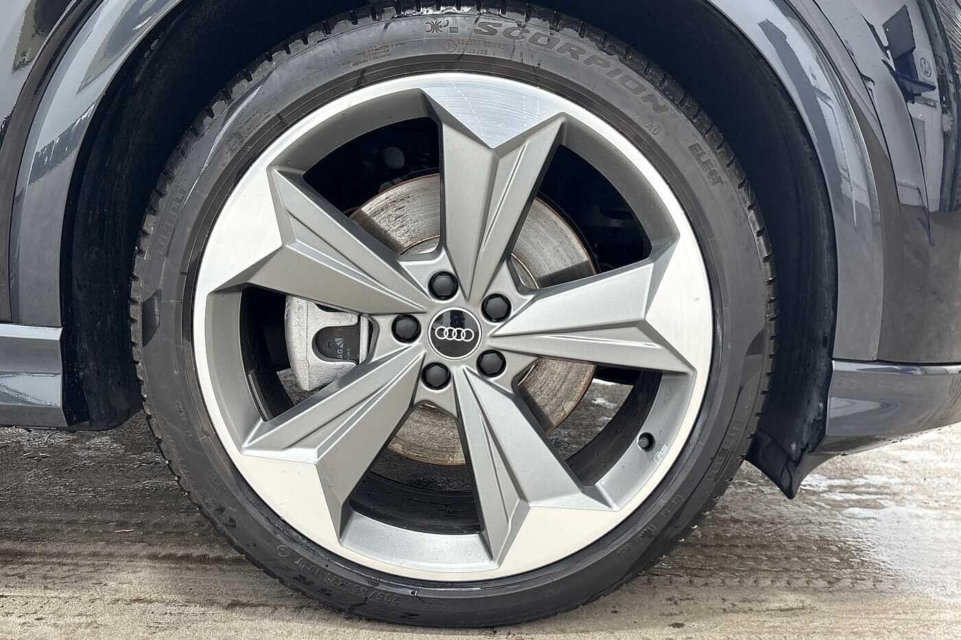 Used Audi Q4 e-tron 2025 for sale - 76171222: Photo 6
