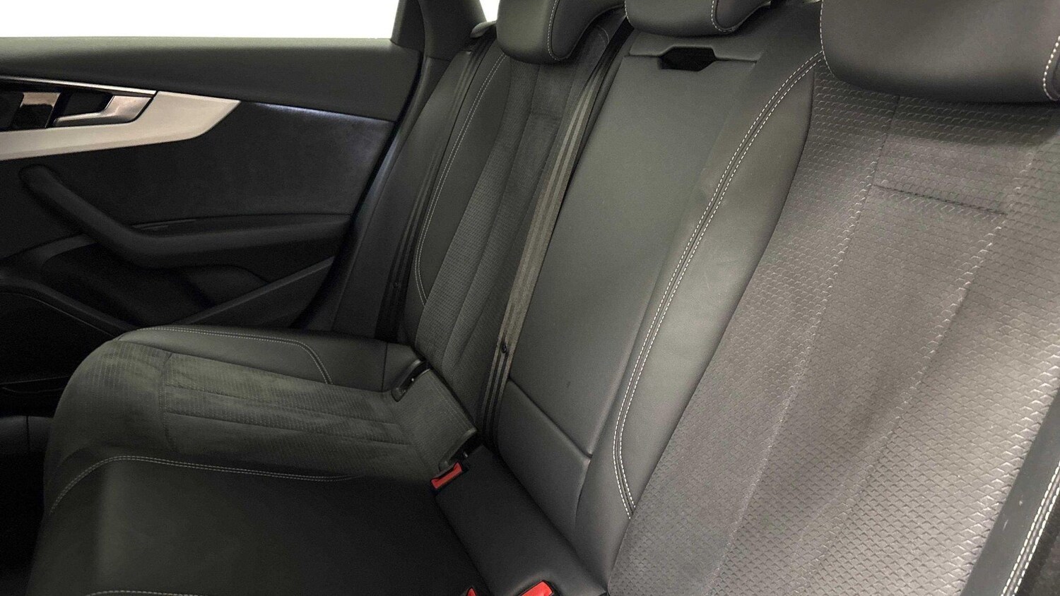 Used Audi A4 2023 for sale - 77564086: Photo 8