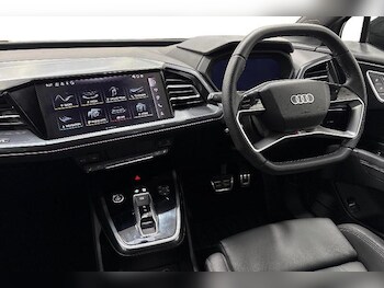 Used Audi Q4 e-tron 2025 for sale - 76469345: Photo