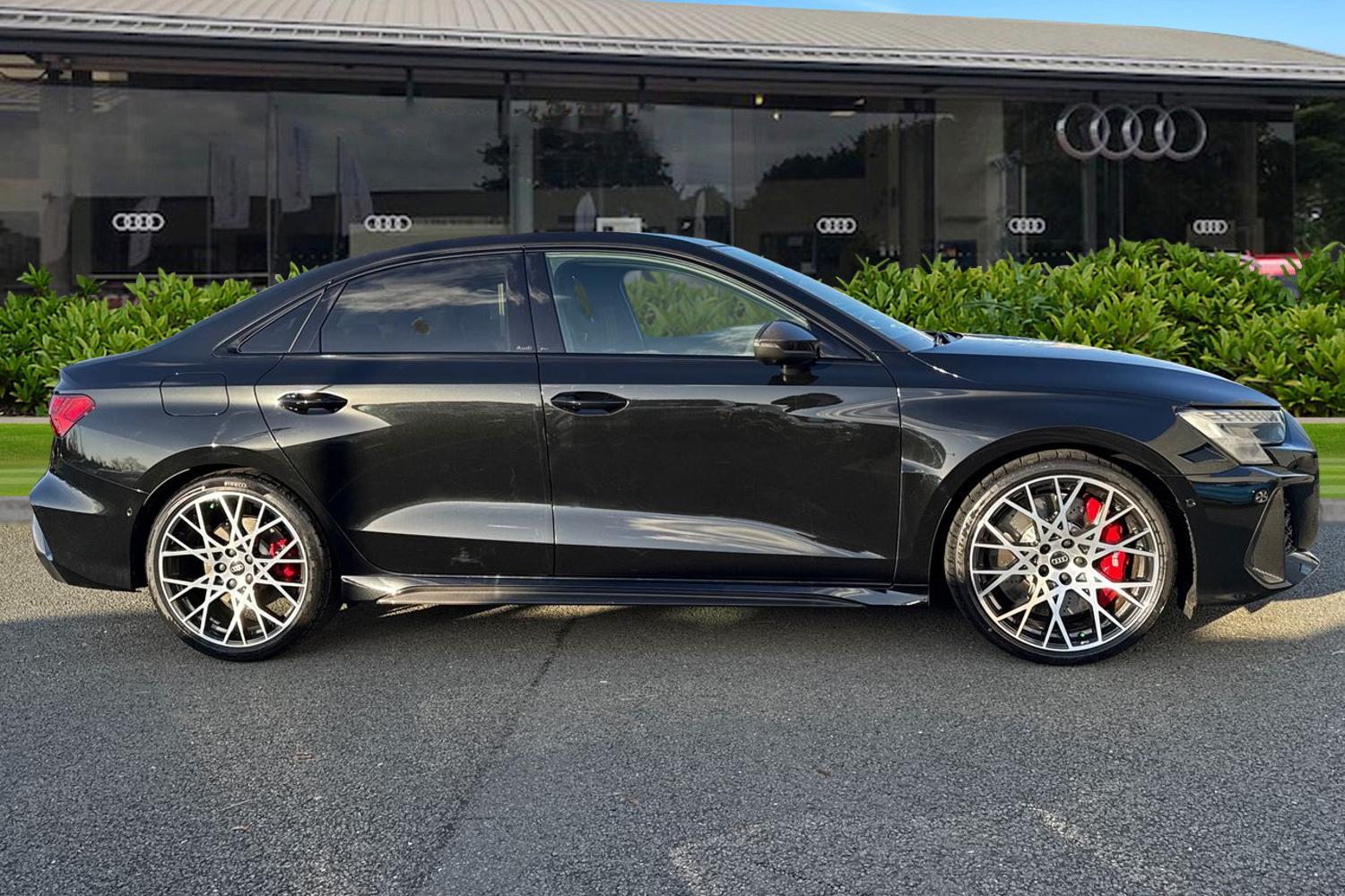 Used Audi RS3 2025 for sale - 76654360: Photo 3