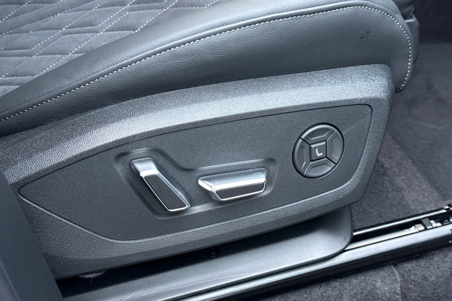 Used Audi Q6 e-tron 2026 for sale - 76697761: Photo 43