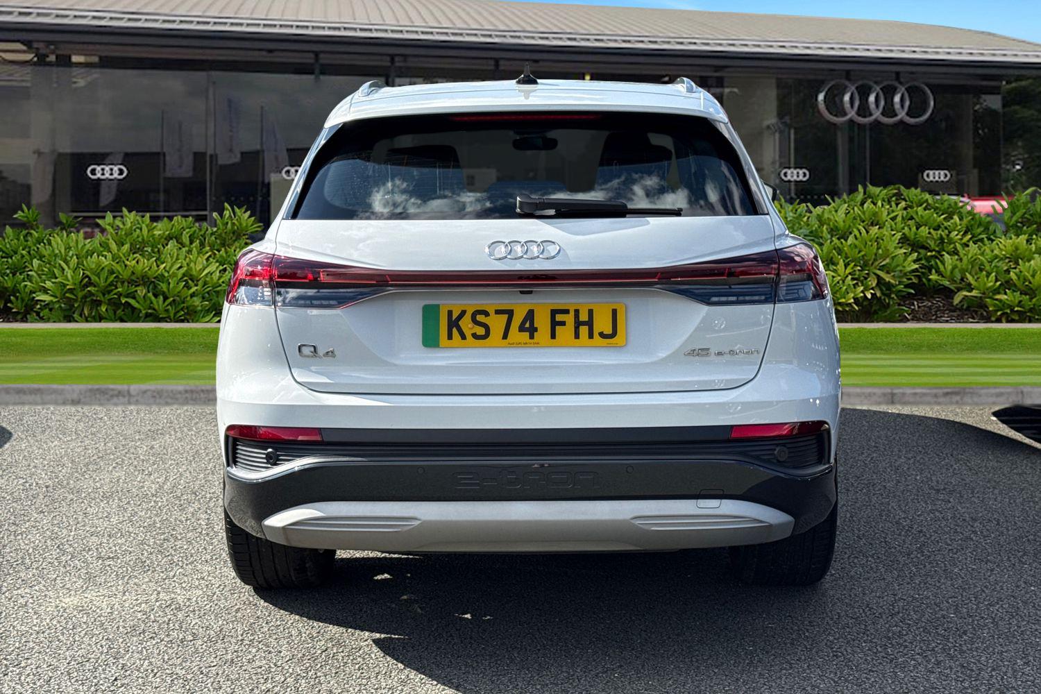 Used Audi Q4 e-tron 2024 for sale - 76017563: Photo 4