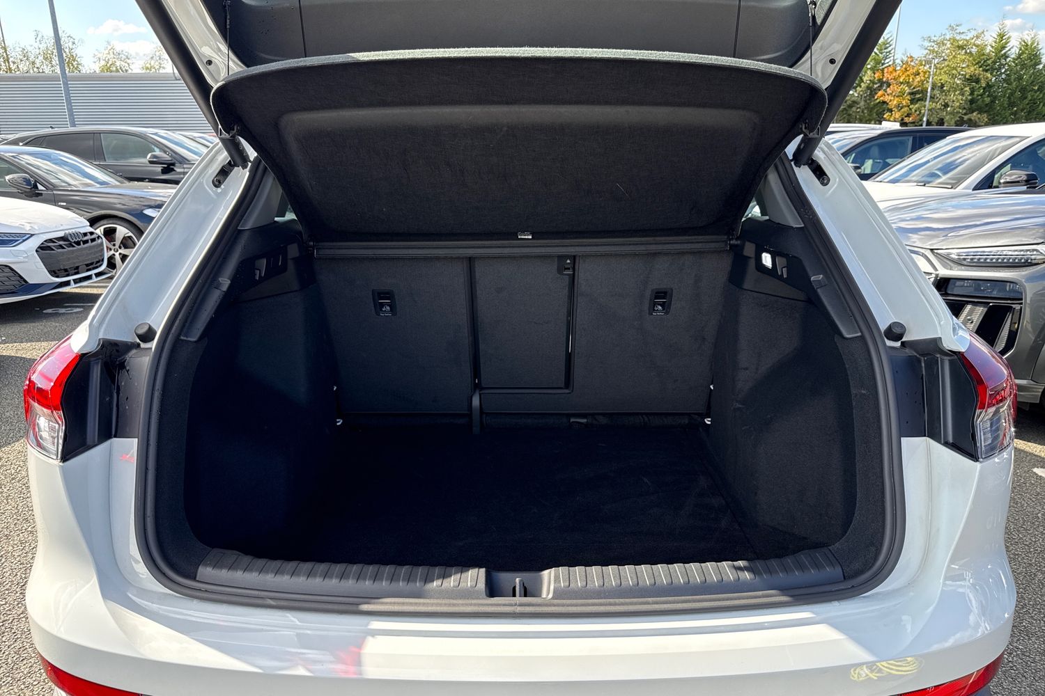 Used Audi Q4 e-tron 2024 for sale - 76017563: Photo 7