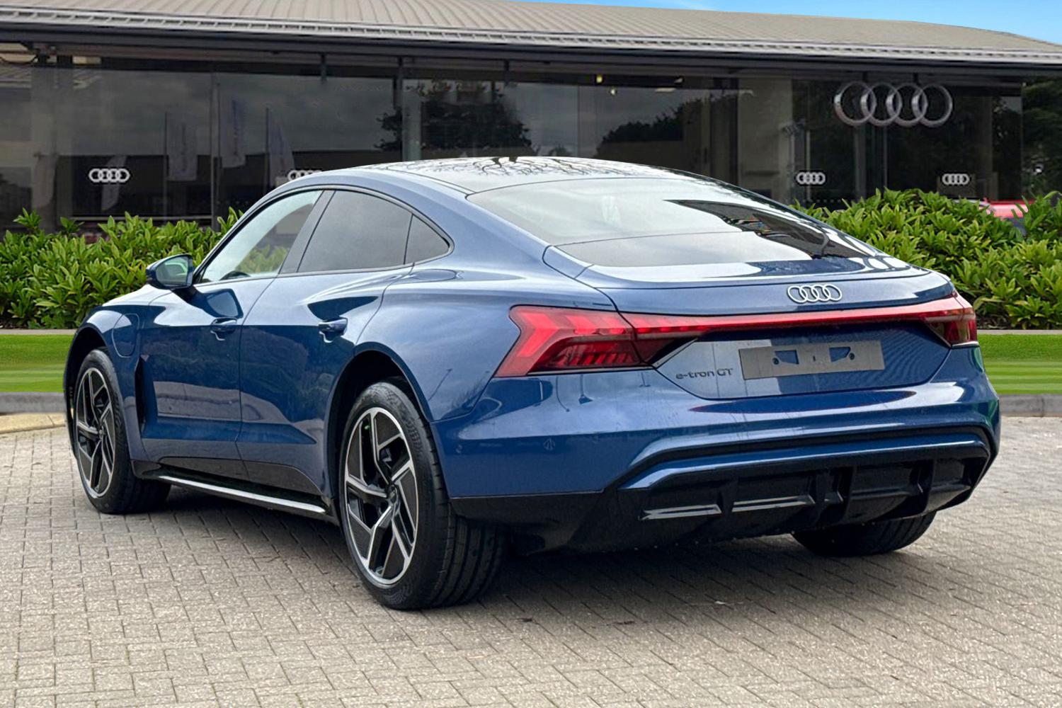 Used Audi e-tron GT 2026 for sale - 77382912: Photo 2