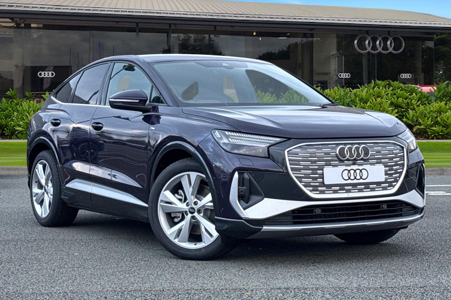 Used Audi Q4 e-tron 2026 for sale - 77382628: Photo 1