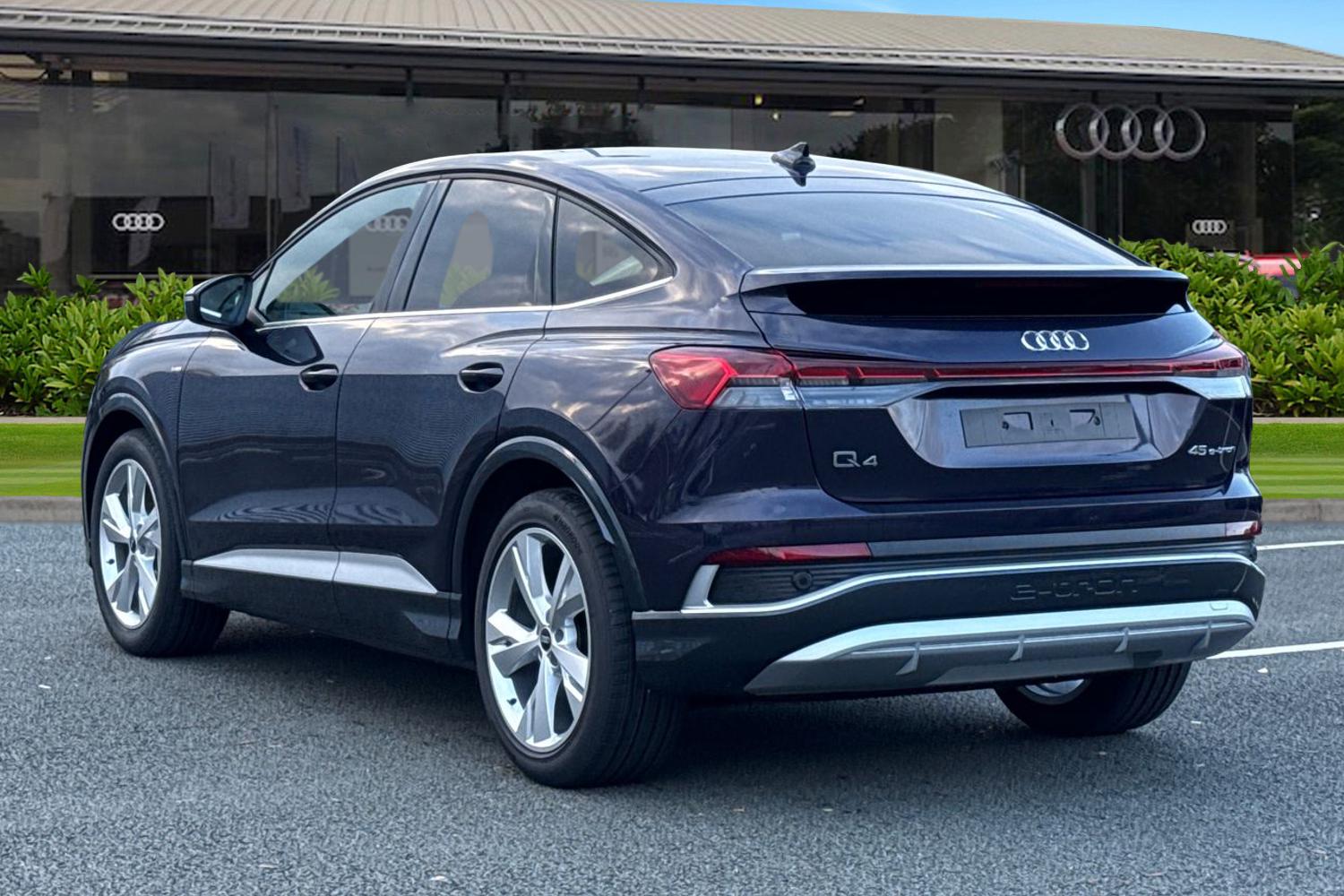 Used Audi Q4 e-tron 2026 for sale - 77382628: Photo 2