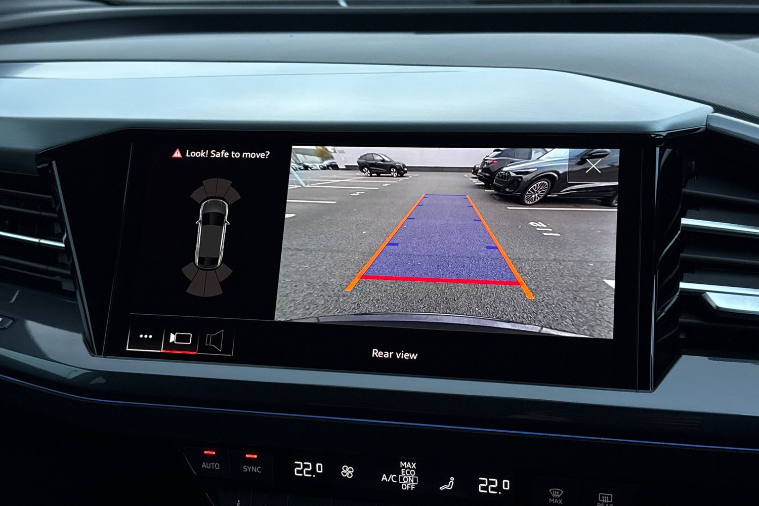 Used Audi Q4 e-tron 2026 for sale - 77382628: Photo 31