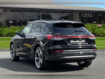 Used Audi Q4 e-tron 2025 for sale - 76143759: Photo 2