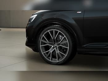 Used Audi Q7 2026 for sale - 79611705: Photo