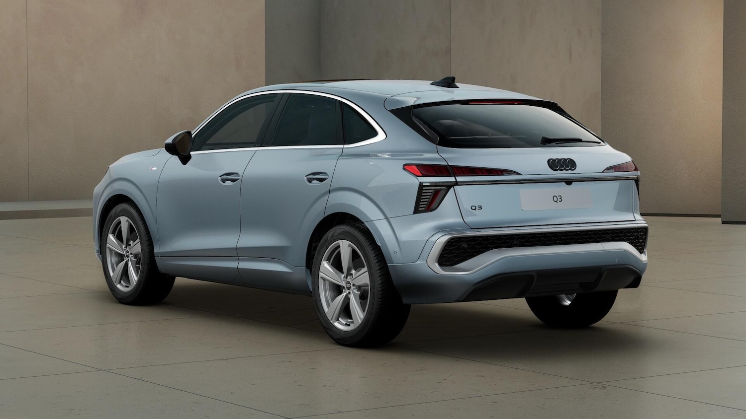 Used Audi Q3 2026 for sale - 77636578: Photo 2