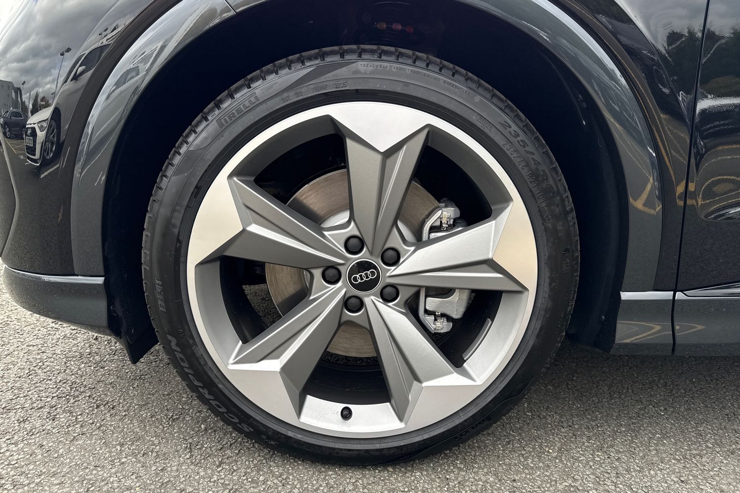 Used Audi Q4 e-tron 2025 for sale - 76143737: Photo 12