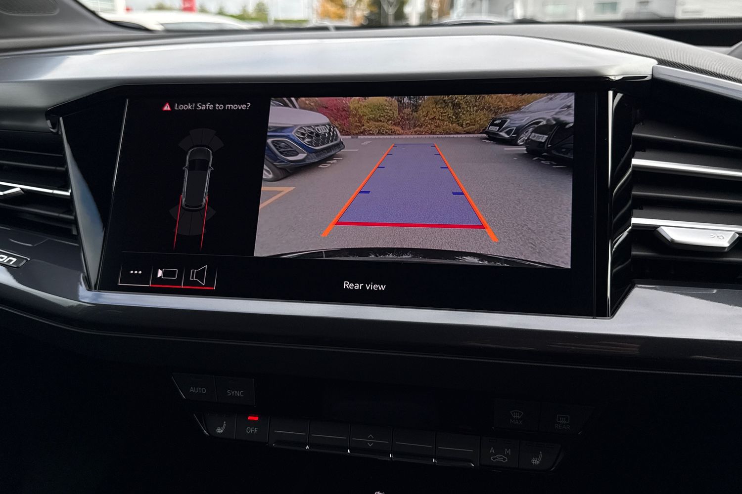 Used Audi Q4 e-tron 2025 for sale - 76143737: Photo 24