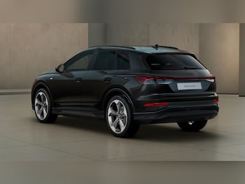 Used Audi Q4 e-tron 2025 for sale - 76143737: Photo 2