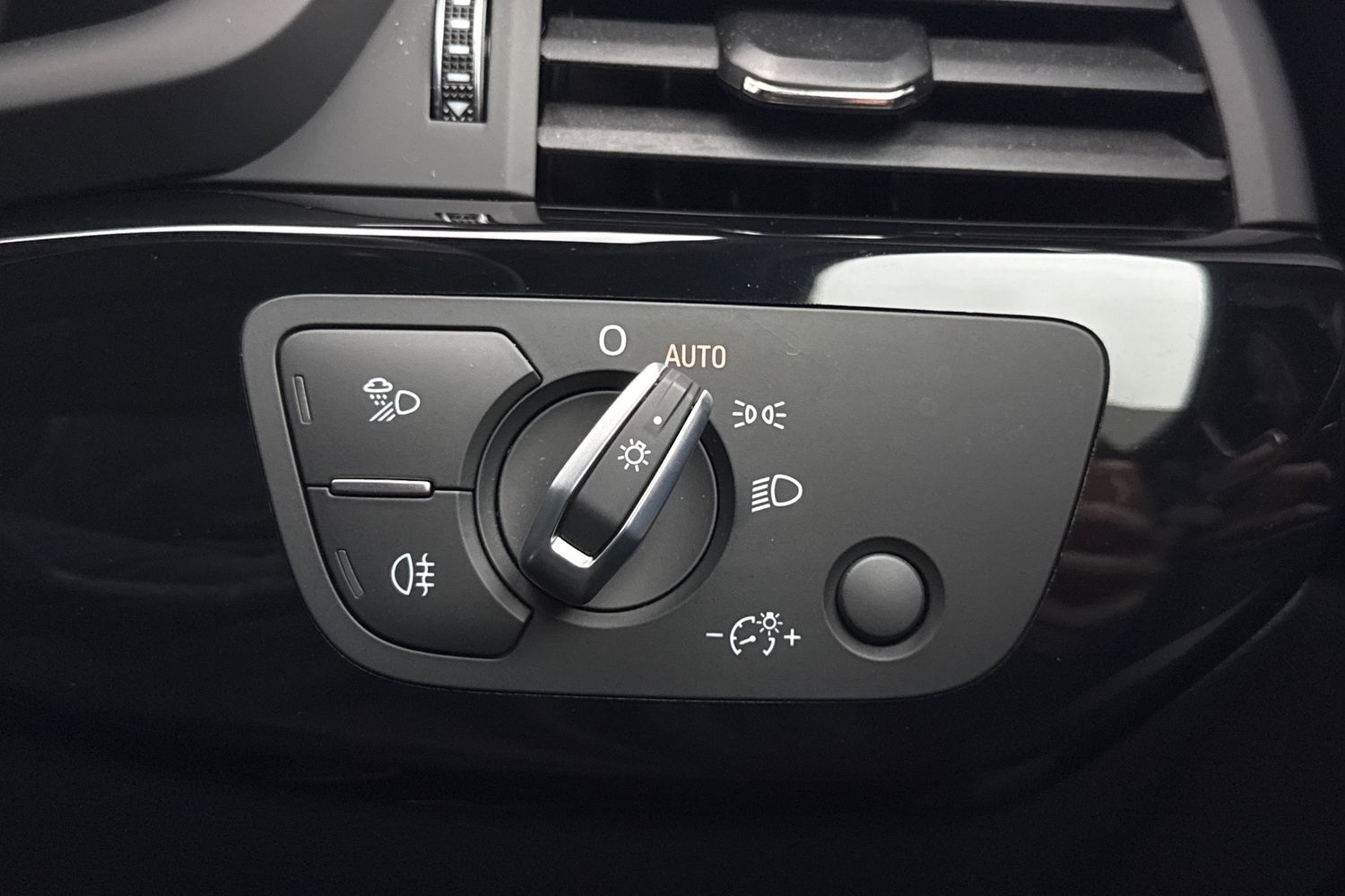 Used Audi A4 2024 for sale - 76509201: Photo 40