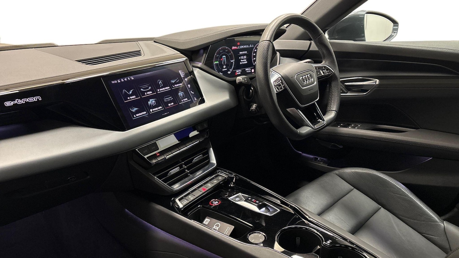 Used Audi e-tron GT 2023 for sale - 77187514: Photo 2