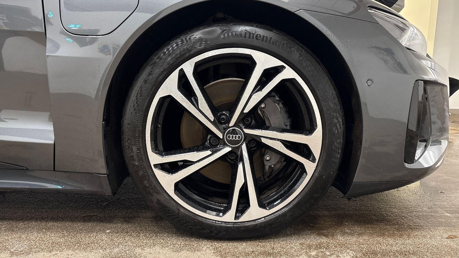 Used Audi e-tron GT 2023 for sale - 77187514: Photo 5