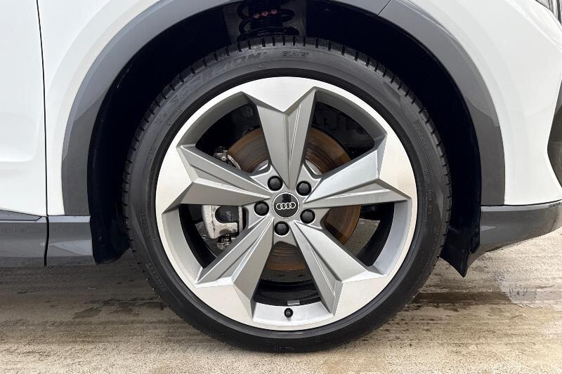 Used Audi Q4 e-tron 2024 for sale - 76353292: Photo 6