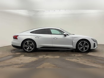 Used Audi e-tron GT 2023 for sale - 76274723: Photo 4