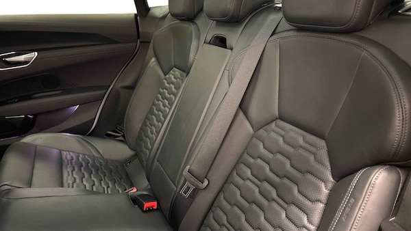 Used Audi e-tron GT 2023 for sale - 76274723: Photo 7