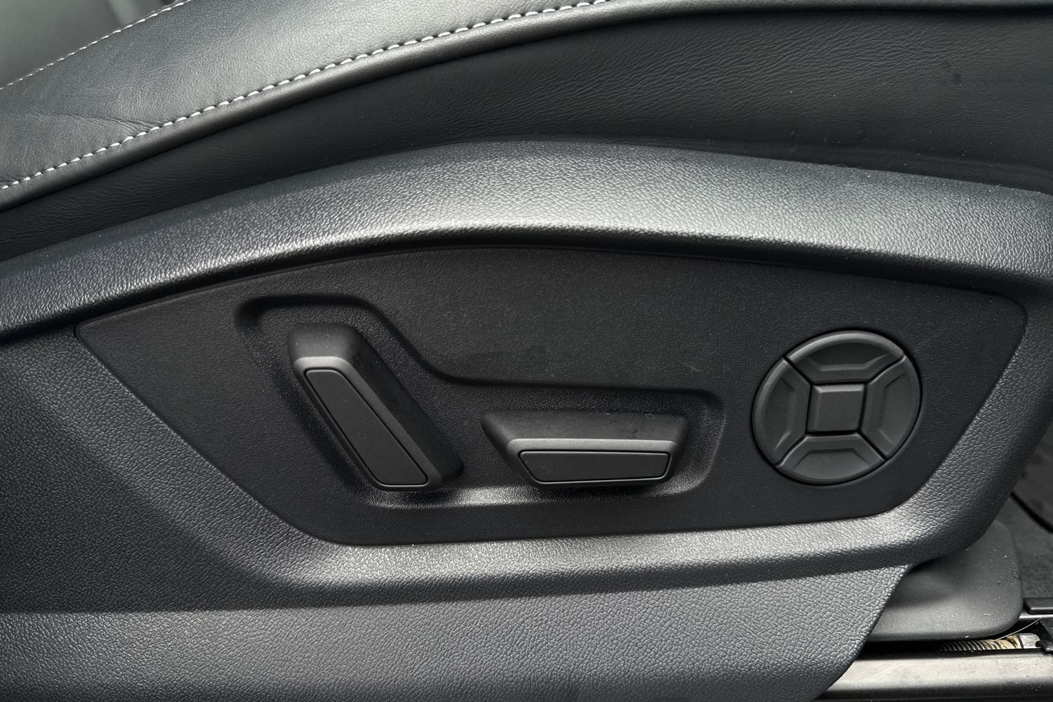 Used Audi Q8 2025 for sale - 77138977: Photo 44