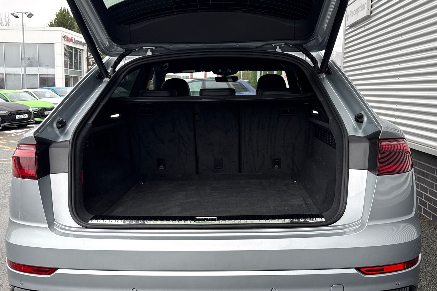 Used Audi Q8 2025 for sale - 77138977: Photo 6