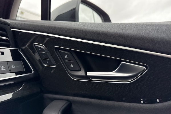 Used Audi Q7 2025 for sale - 76268052: Photo 49