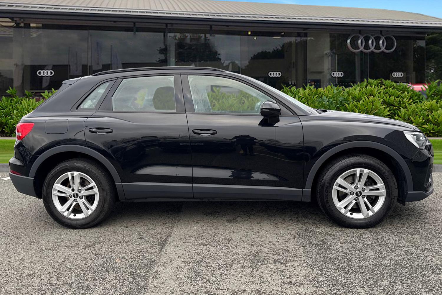 Used Audi Q3 2023 for sale - 77374372: Photo 3