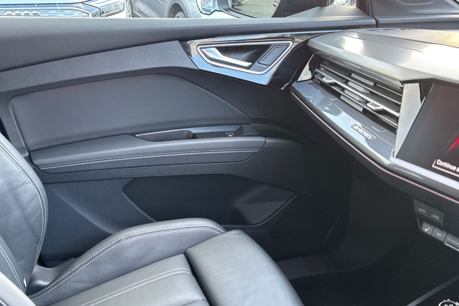 Used Audi Q4 e-tron 2025 for sale - 77383132: Photo 20