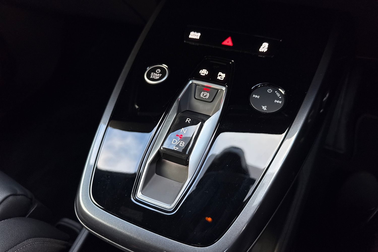 Used Audi Q4 e-tron 2025 for sale - 77383132: Photo 23